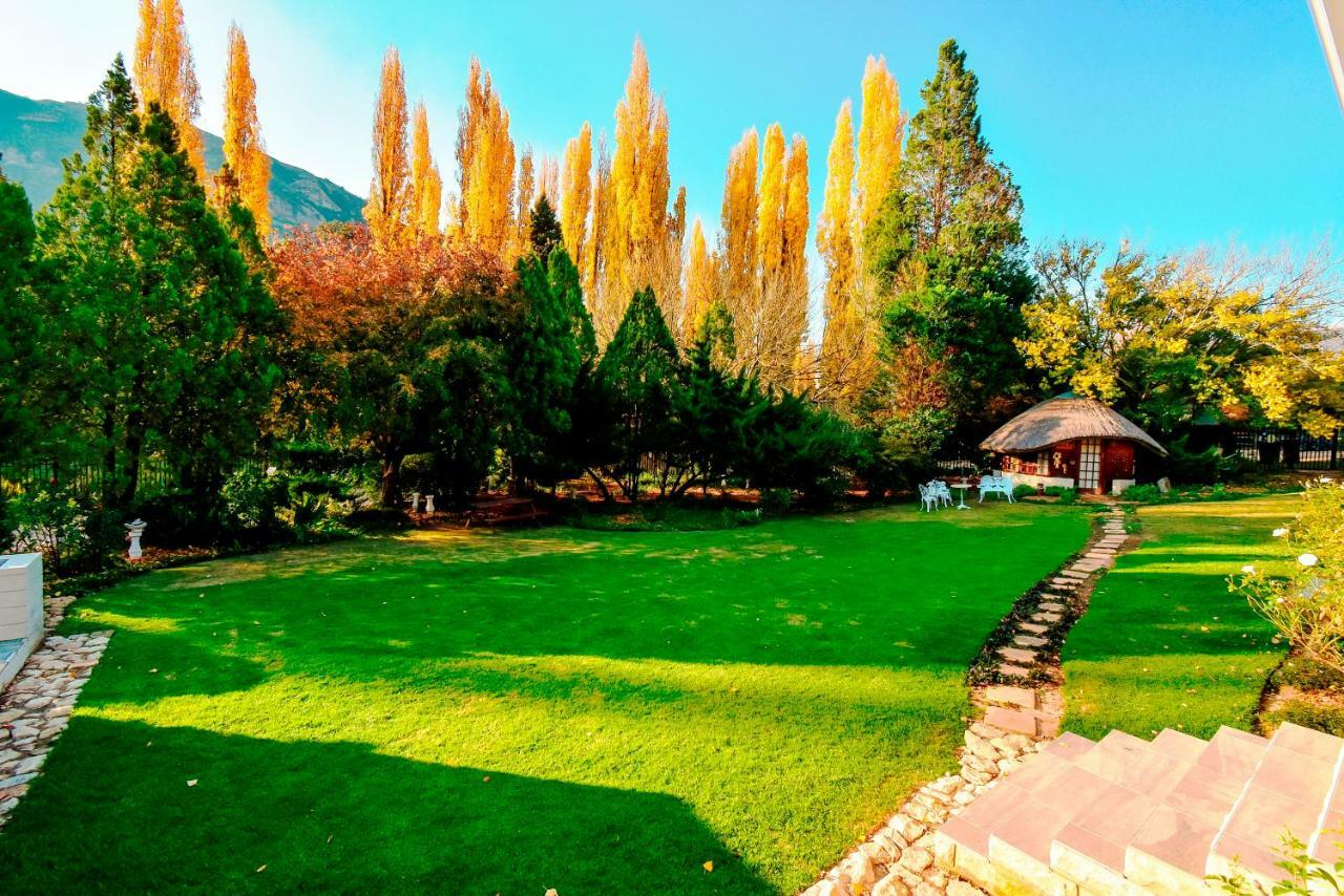 Mont Rouge Hotel Clarens Bagian luar foto