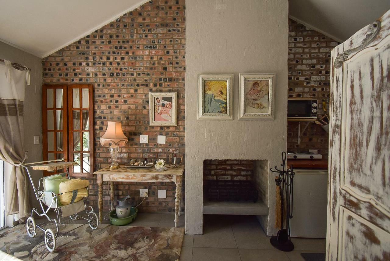 Mont Rouge Hotel Clarens Bagian luar foto