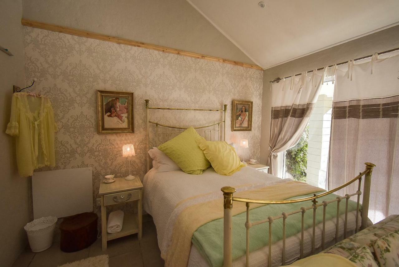 Mont Rouge Hotel Clarens Bagian luar foto